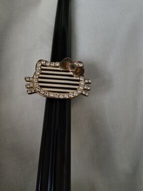 Momoberry Hello Kitty Sanrio Black White Stripe Crystal Ring 2008 #5-003 D